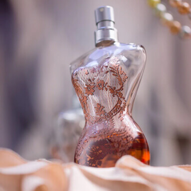 Image showing different age ranges with options to shop for 18-25, 26-31, 32-40, 41-47, and 48-56 age groups