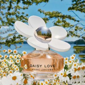 Daisy Love by Marc Jacobs 3.4 Oz Eau de Toilette Spray for Women