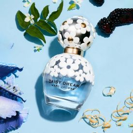 Daisy Dream by Marc Jacobs 3.3 Oz Eau de Toilette Spray for Women